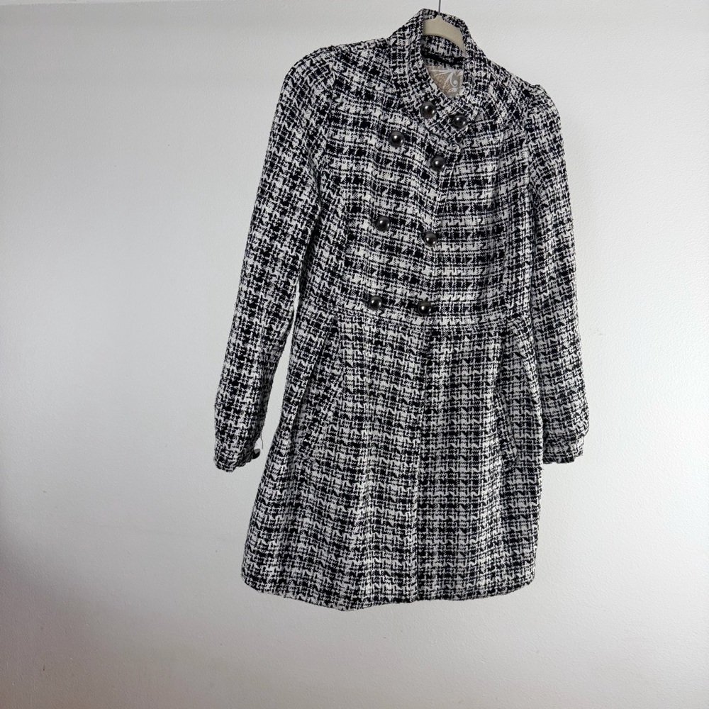 Ardene Black and White Long Sleeve Dress